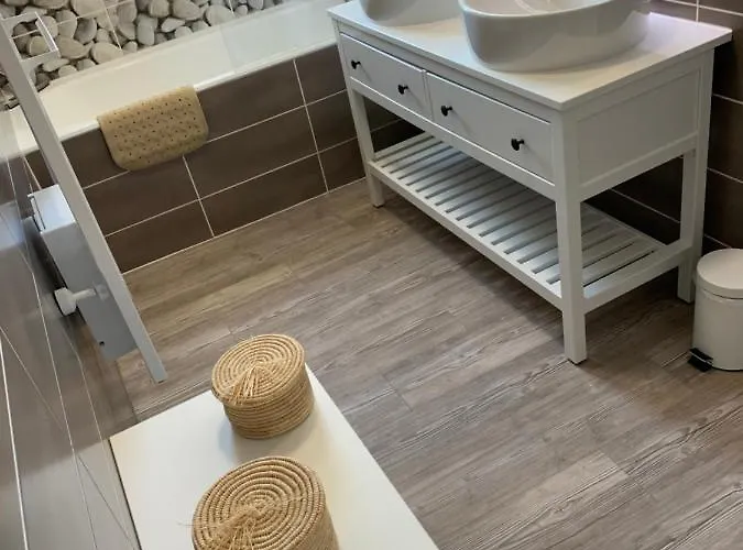 « les Gets » Location T4 Apartament