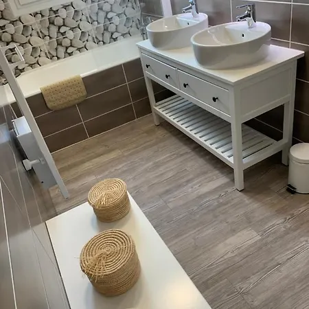 « les Gets » Location T4 Apartament